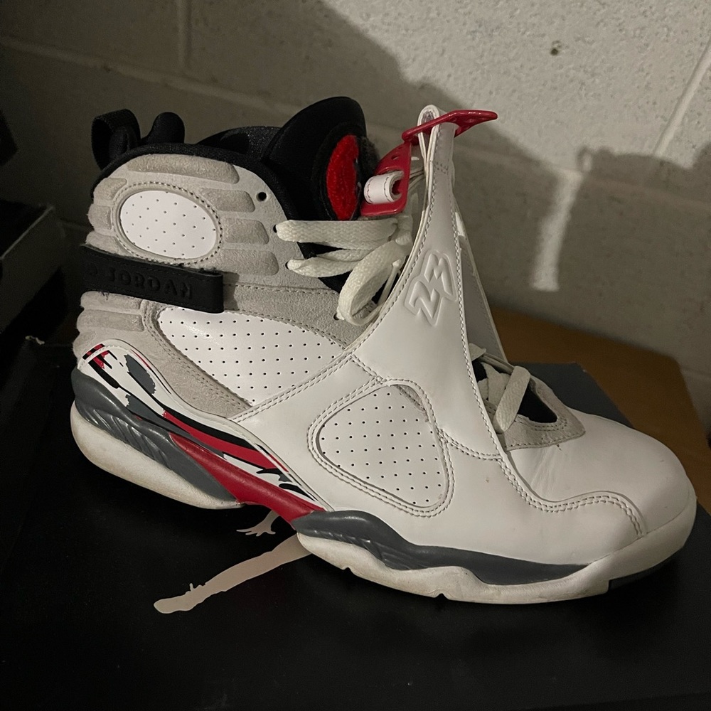 Air Jordan 8